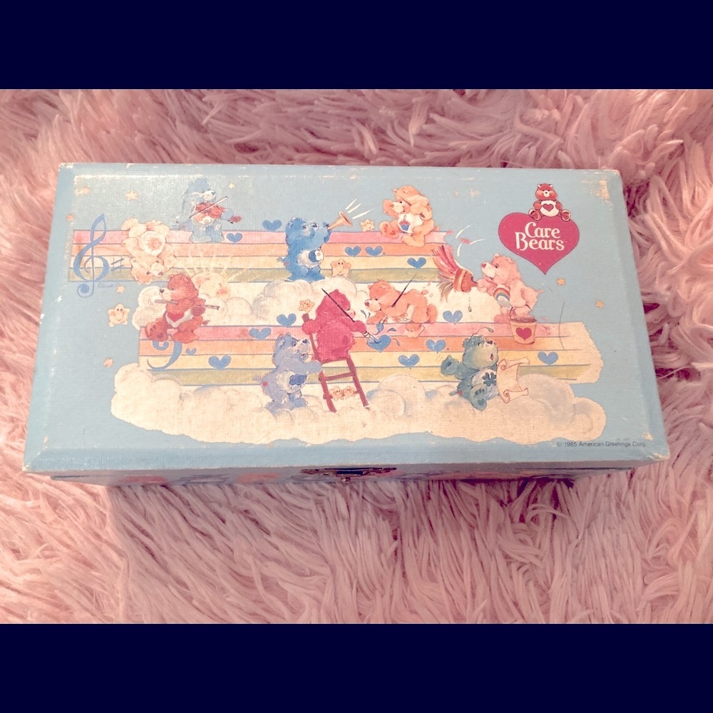 Vintage 1985 Care Bears Musical Jewelry Box